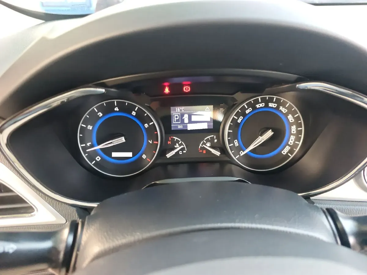 2016 ChangAn Alsvin V7 1.6L 124HP L4 4AT,autocango,china used car exporter,china ev exporter,chinese used car exporter,chinese used ev exporter