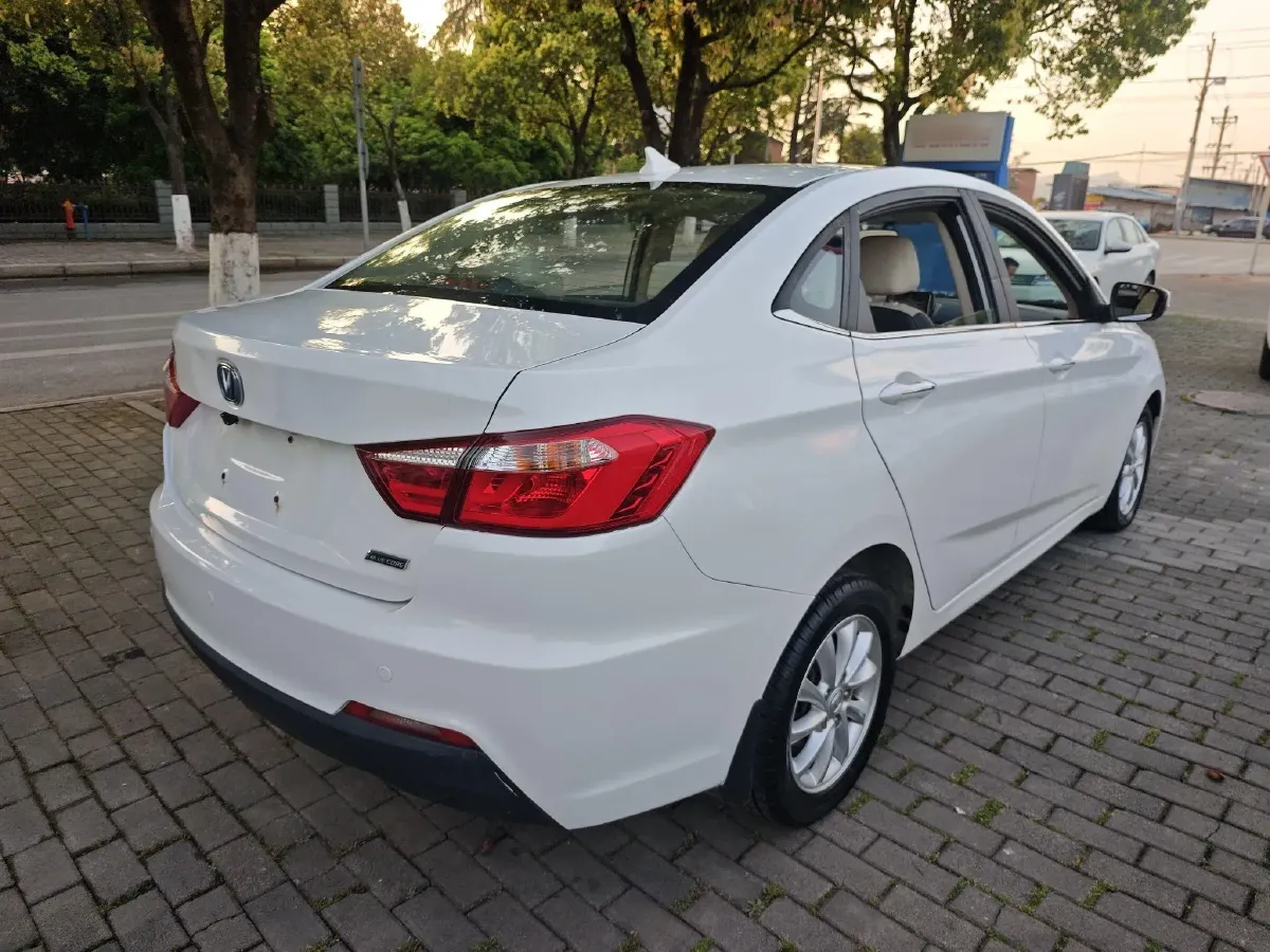 2016 ChangAn Alsvin V7 1.6L 124HP L4 4AT,autocango,china used car exporter,china ev exporter,chinese used car exporter,chinese used ev exporter