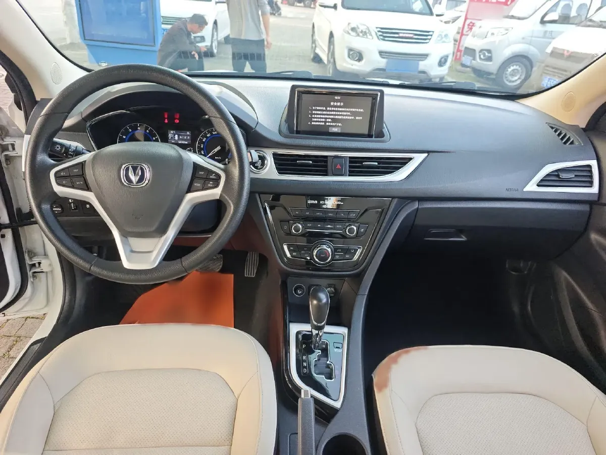 2016 ChangAn Alsvin V7 1.6L 124HP L4 4AT,autocango,china used car exporter,china ev exporter,chinese used car exporter,chinese used ev exporter