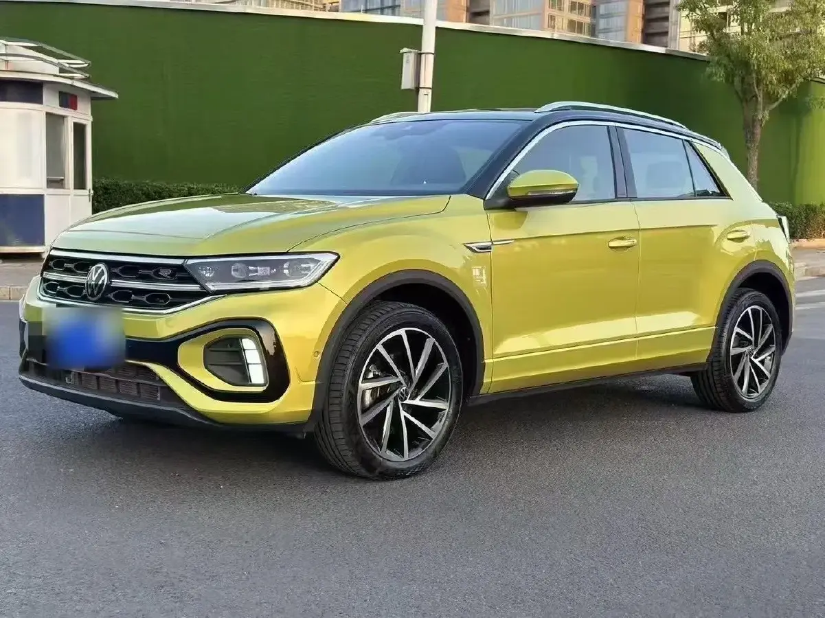 2023 Volkswagen T-Roc 1.5T 160HP L4 7DCT