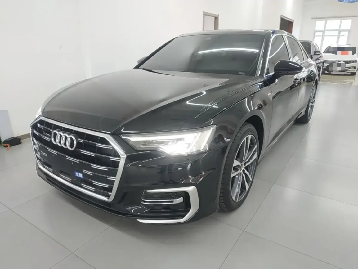 2023 Audi A6L 2.0T 190HP L4 7DCT