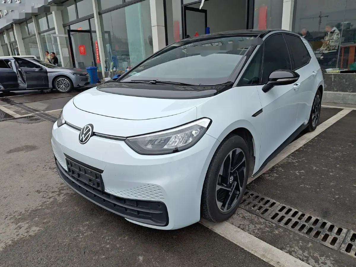 2023 Volkswagen ID.3 BEV 52.8KWH