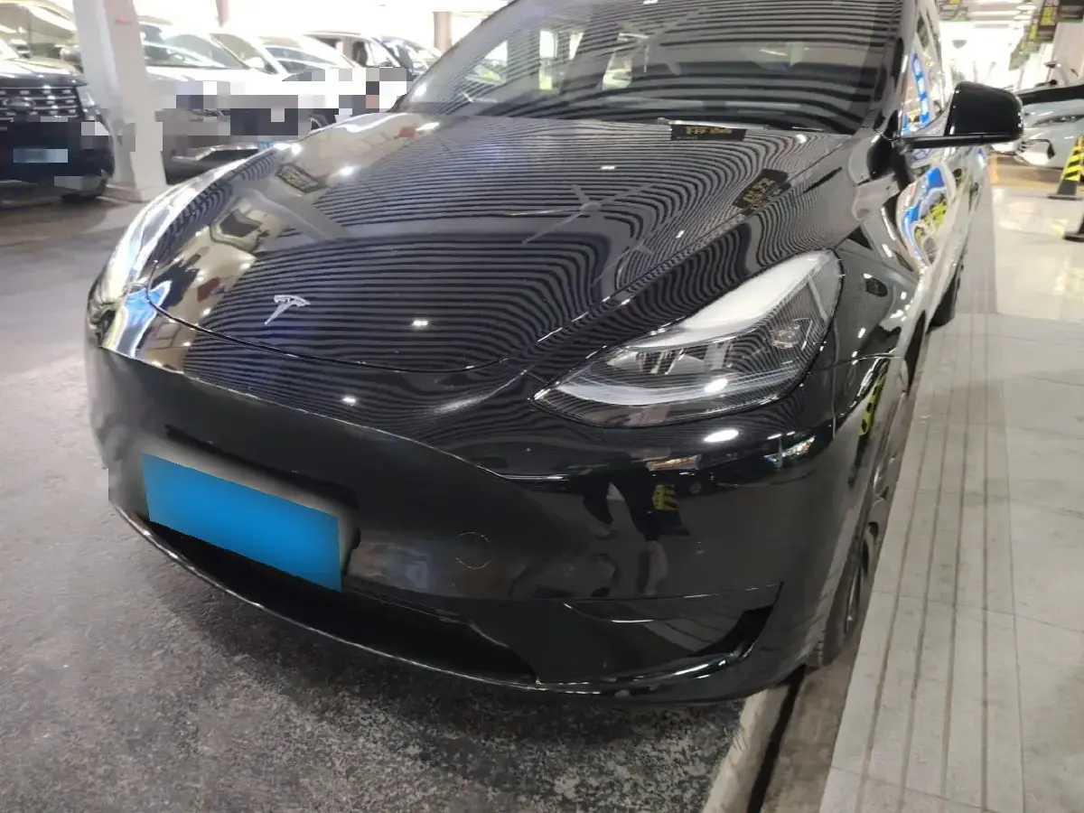 2022 Tesla Model Y BEV 60KWH