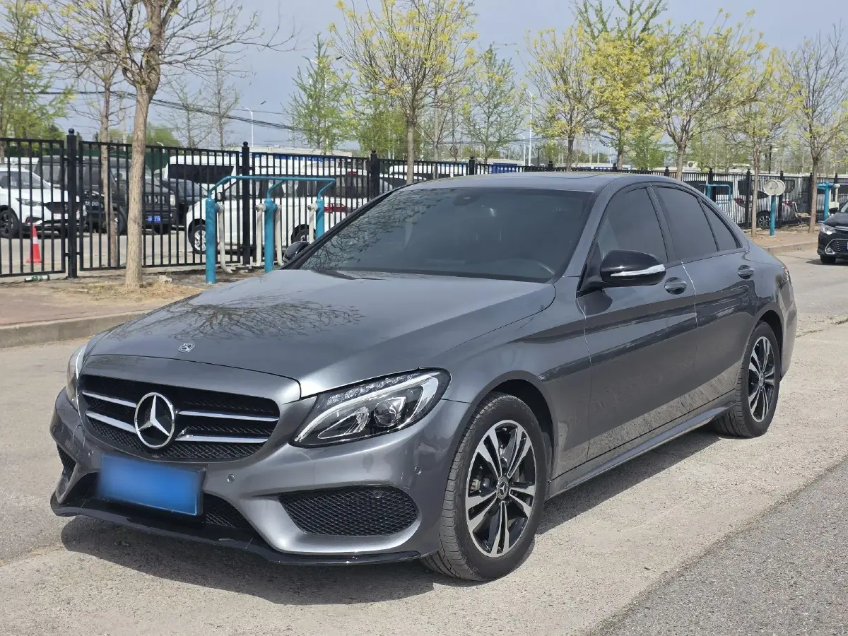 2018 Mercedes-Benz C Class 2.0T 184HP L4 9AT
