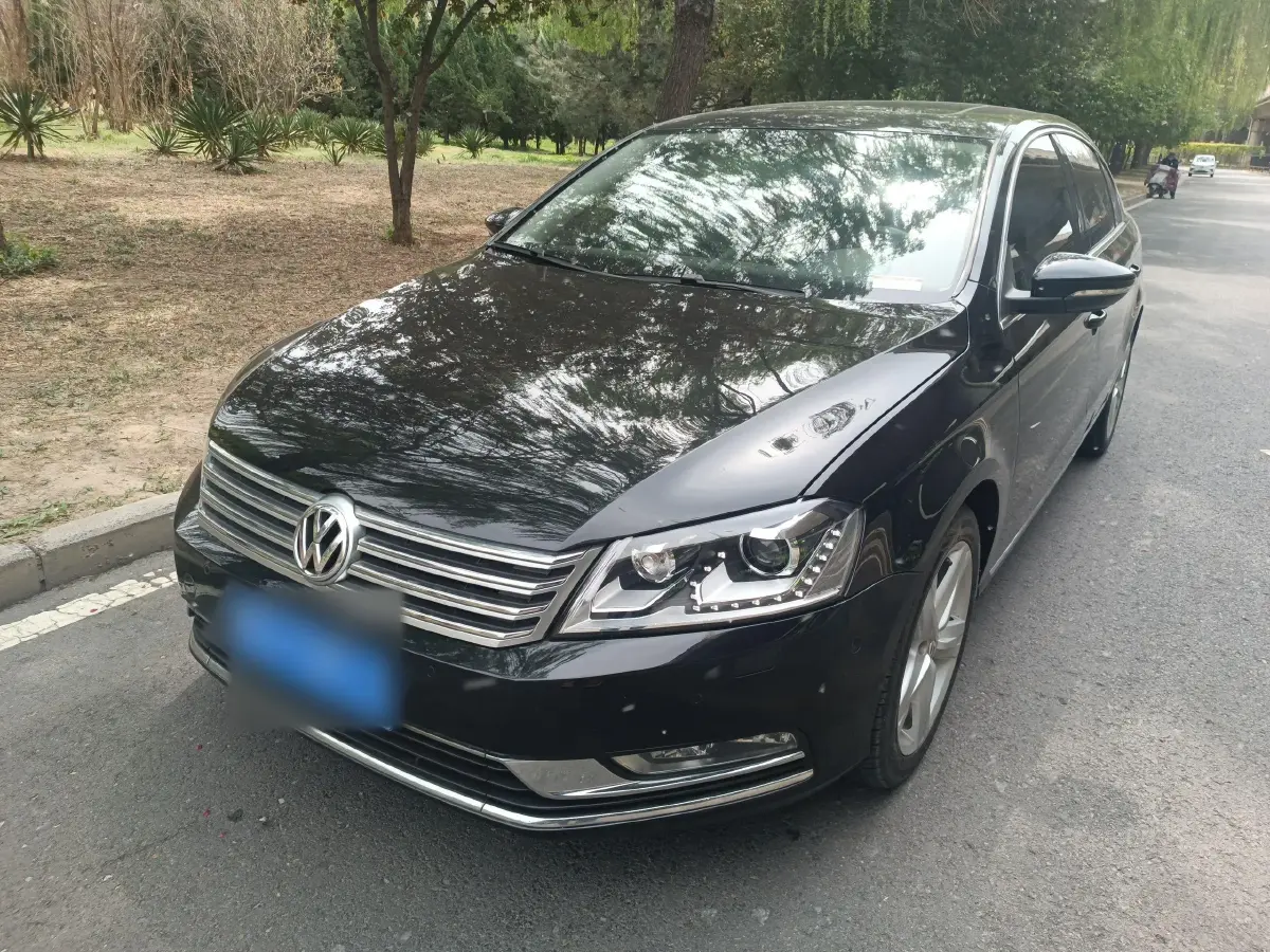 2015 Volkswagen Magotan 2.0T 200HP L4 6DCT