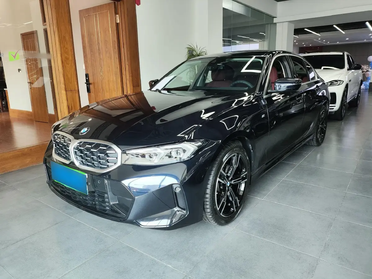 2024 BMW 3 Series 2.0T 184HP L4 8AT