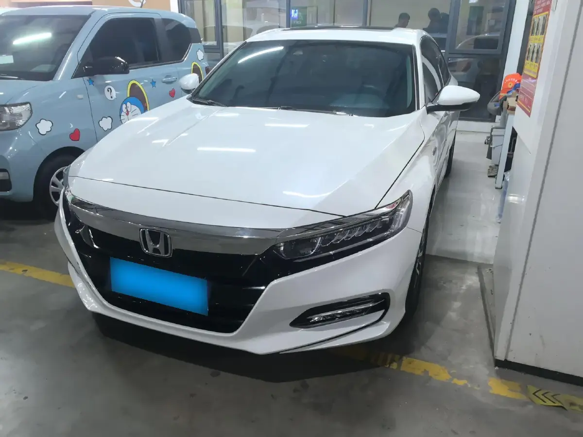 2018 Honda Accord 2.0L 146HP L4 E-CVT Hybrid