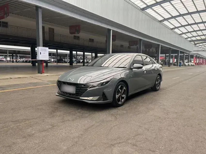 2022 Hyundai Elantra 1.5L 115HP L4 CVT