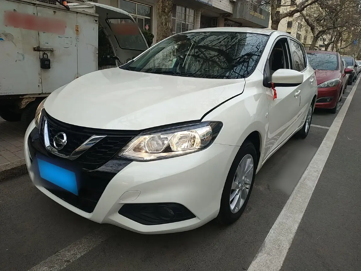 2016 Nissan Tiida 1.6L 126HP L4 CVT