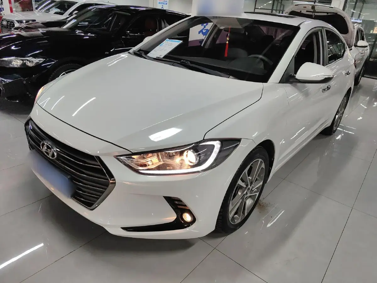 2016 Hyundai Elantra 1.6L 130HP L4 6AT