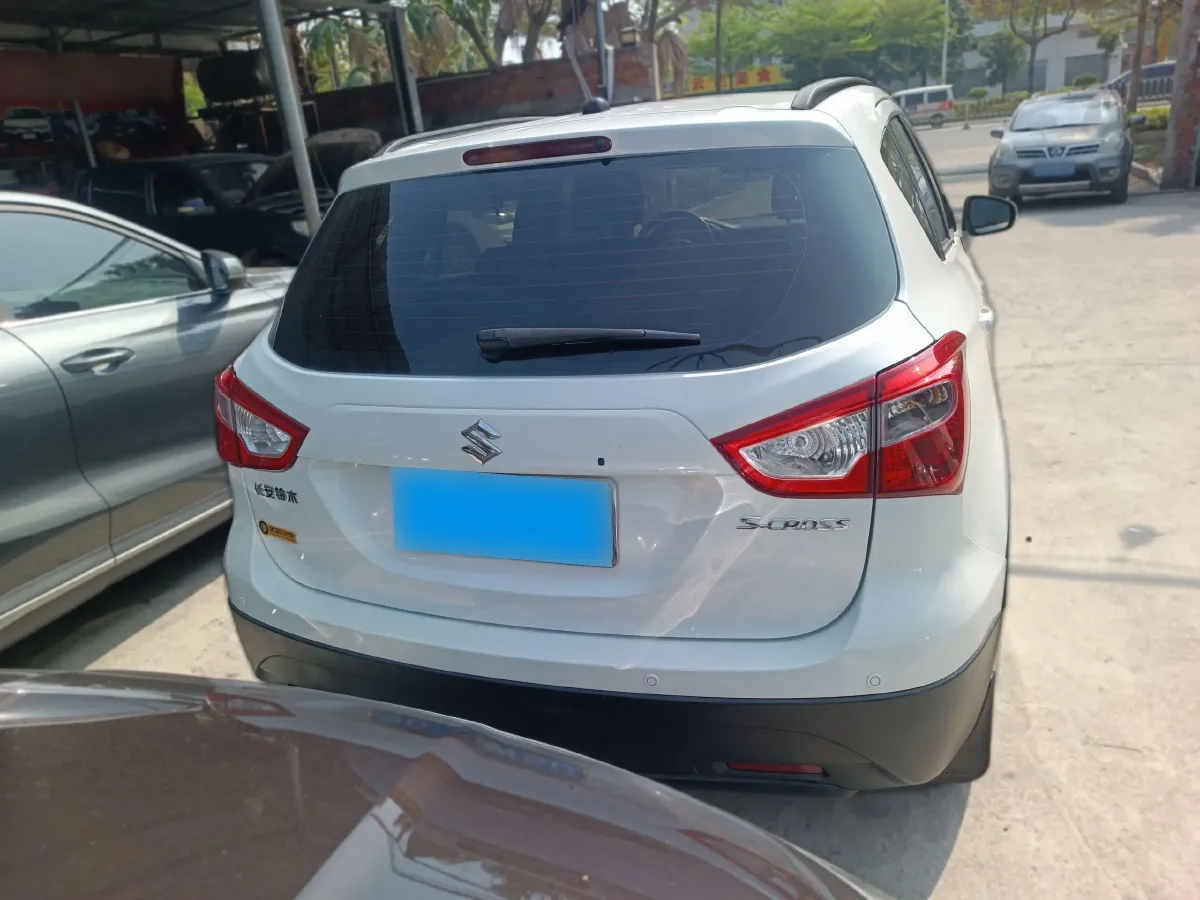 2015 Suzuki S-cross 1.6L 122HP L4 CVT,autocango,china used car exporter,china ev exporter,chinese used car exporter,chinese used ev exporter