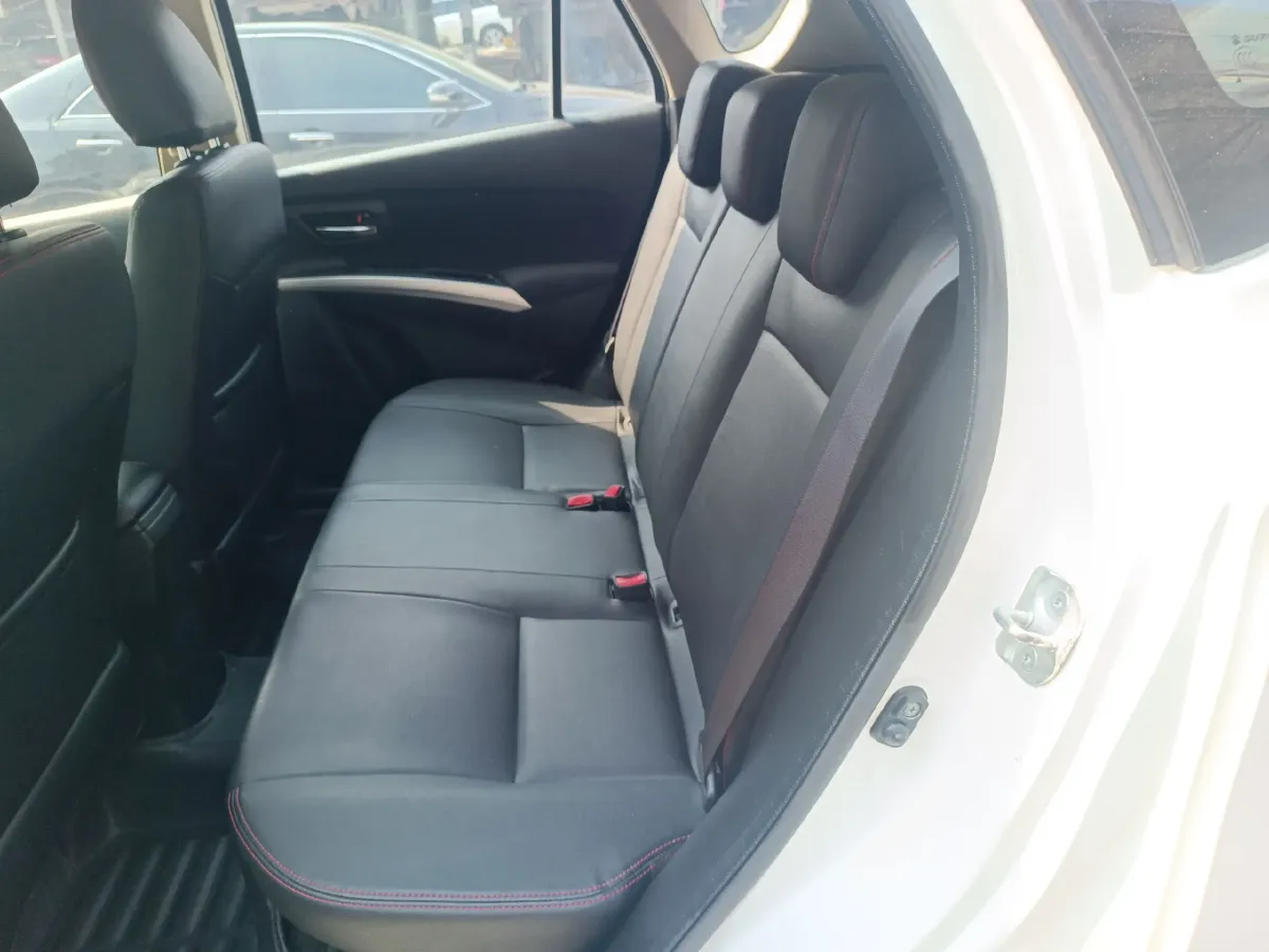 2015 Suzuki S-cross 1.6L 122HP L4 CVT,autocango,china used car exporter,china ev exporter,chinese used car exporter,chinese used ev exporter