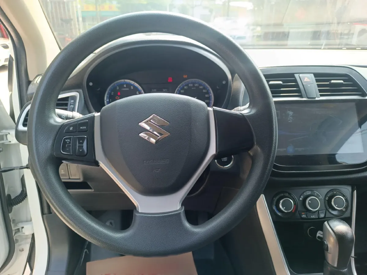 2015 Suzuki S-cross 1.6L 122HP L4 CVT,autocango,china used car exporter,china ev exporter,chinese used car exporter,chinese used ev exporter