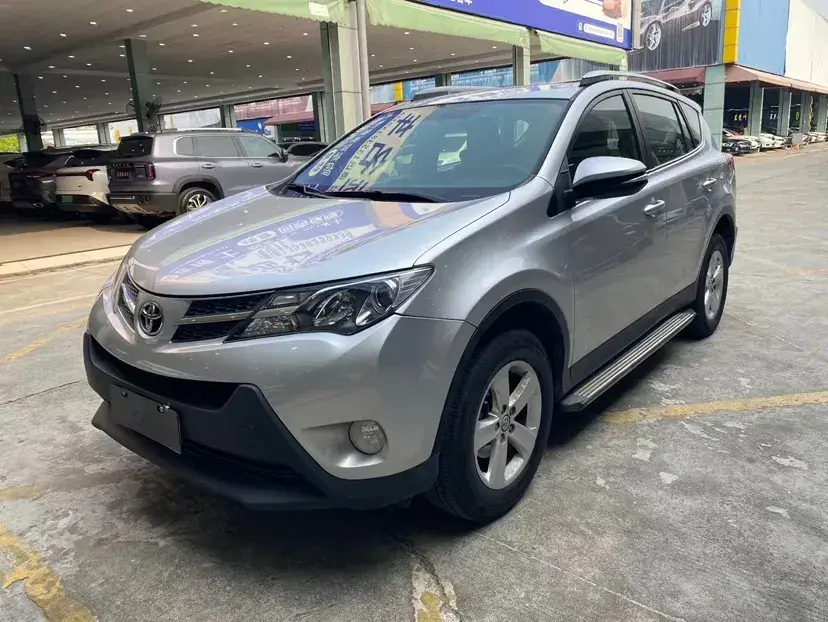 2013 Toyota RAV4 2.0L 147HP L4 CVT
