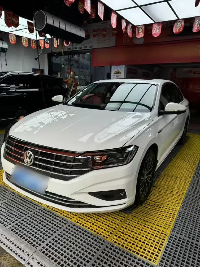 2020 Volkswagen Sagitar 1.4T 150HP L4 7DCT