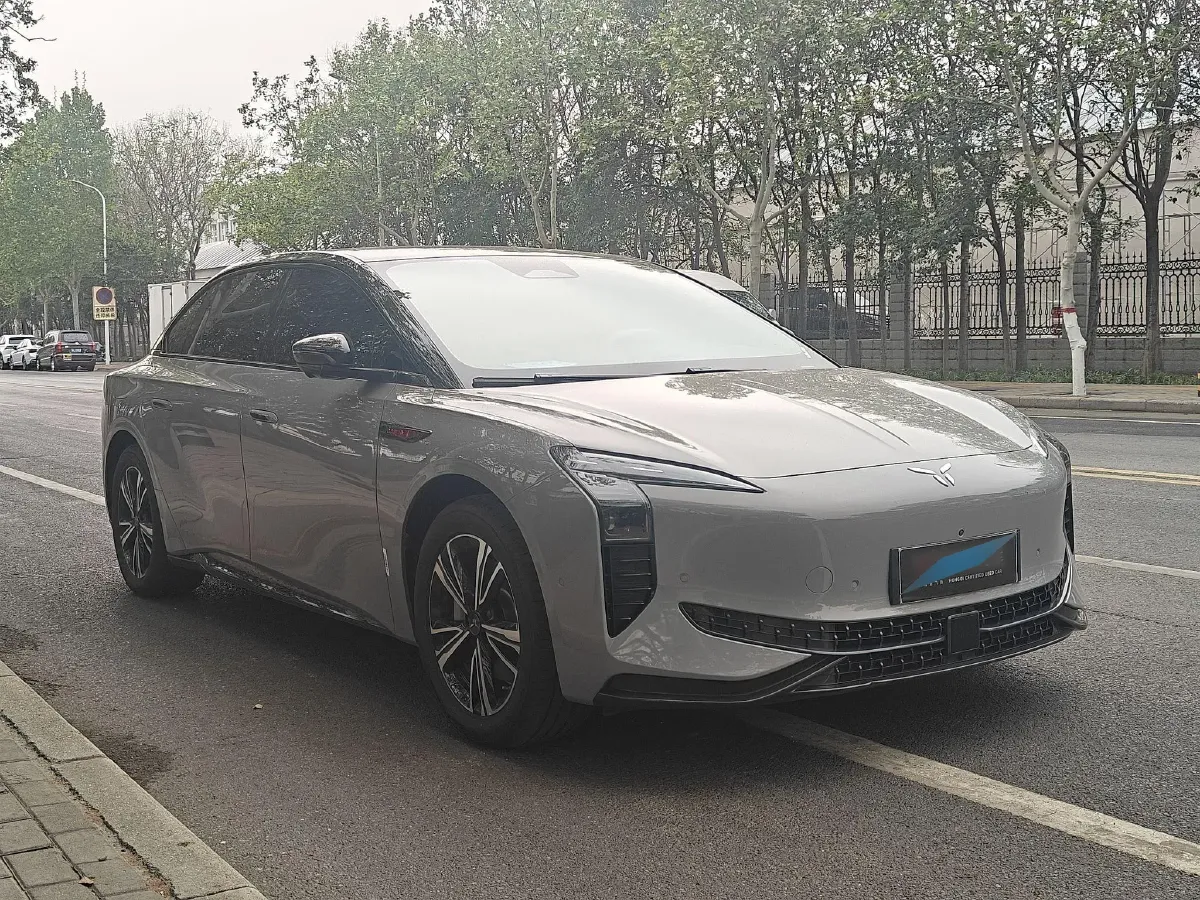 2024 HongQi EH7 BEV 85KWH,autocango,china used car exporter,china ev exporter,chinese used car exporter,chinese used ev exporter