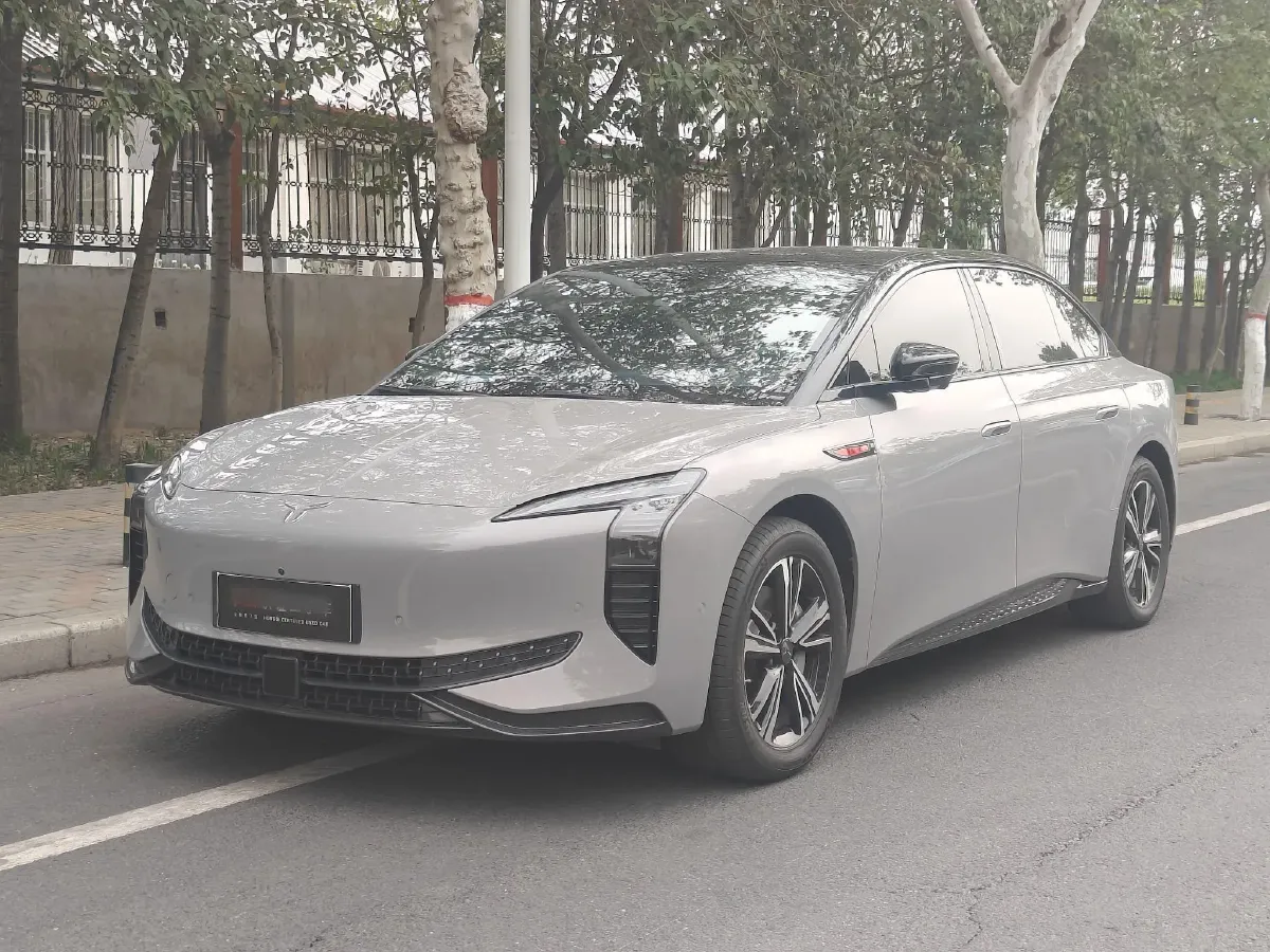 2024 HongQi EH7 BEV 85KWH,autocango,china used car exporter,china ev exporter,chinese used car exporter,chinese used ev exporter