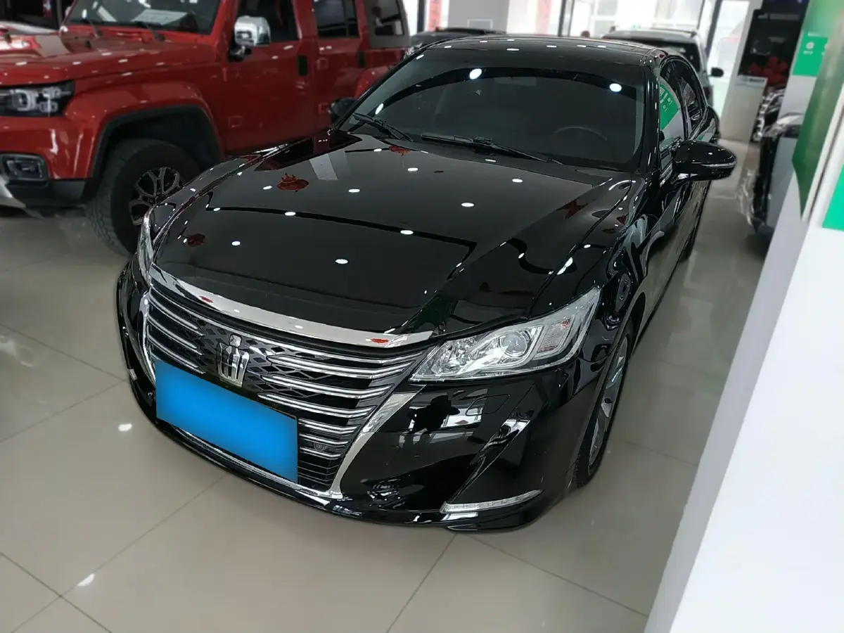 2015 Toyota Crown 2.0T 235HP L4 8AT