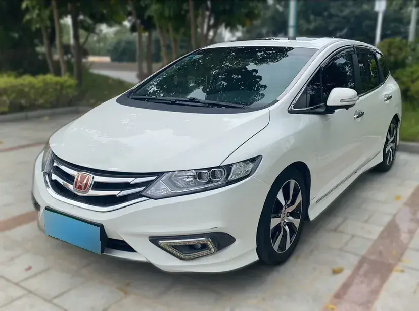 2013 Honda Jade 1.8L 141HP L4 CVT