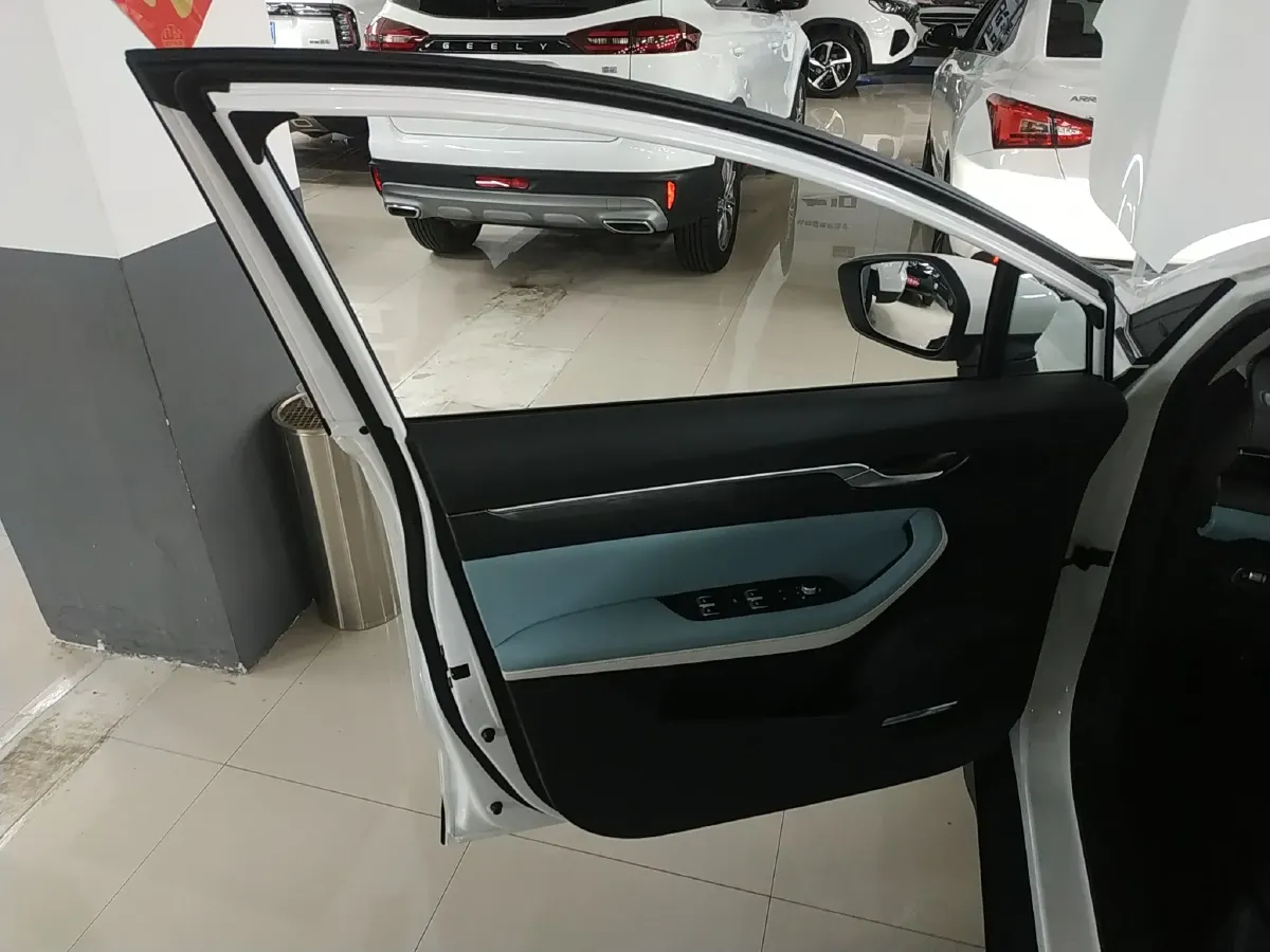 2022 Geely Emgrand S 1.4T 141HP L4 CVT,autocango,china used car exporter,china ev exporter,chinese used car exporter,chinese used ev exporter