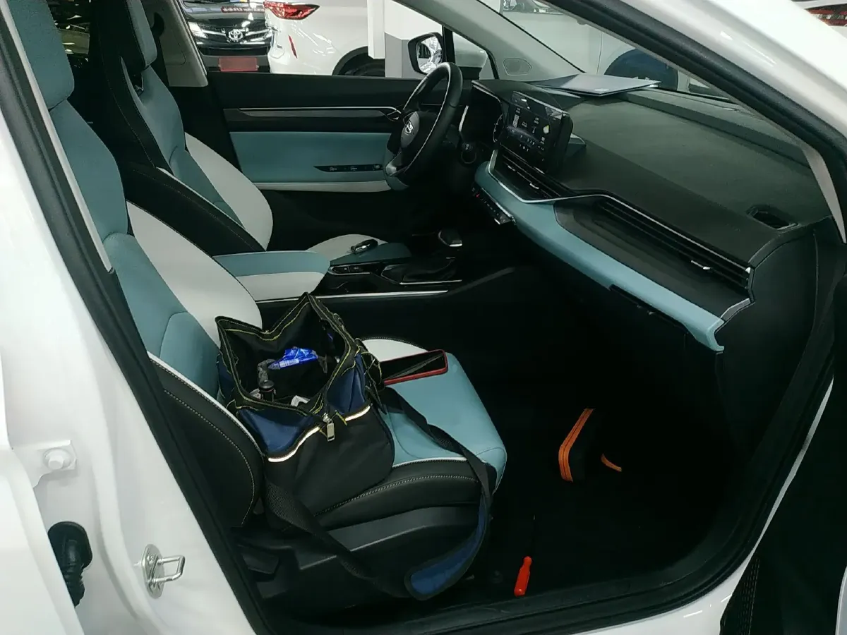 2022 Geely Emgrand S 1.4T 141HP L4 CVT,autocango,china used car exporter,china ev exporter,chinese used car exporter,chinese used ev exporter