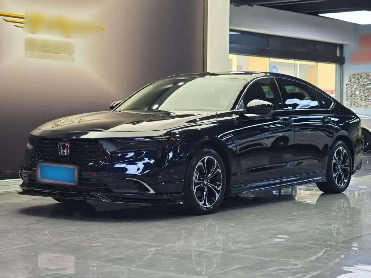 2023 Honda Accord 1.5T 192HP L4 CVT