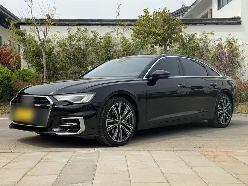 2020 Audi A6L 2.0T 190HP L4 7DCT
