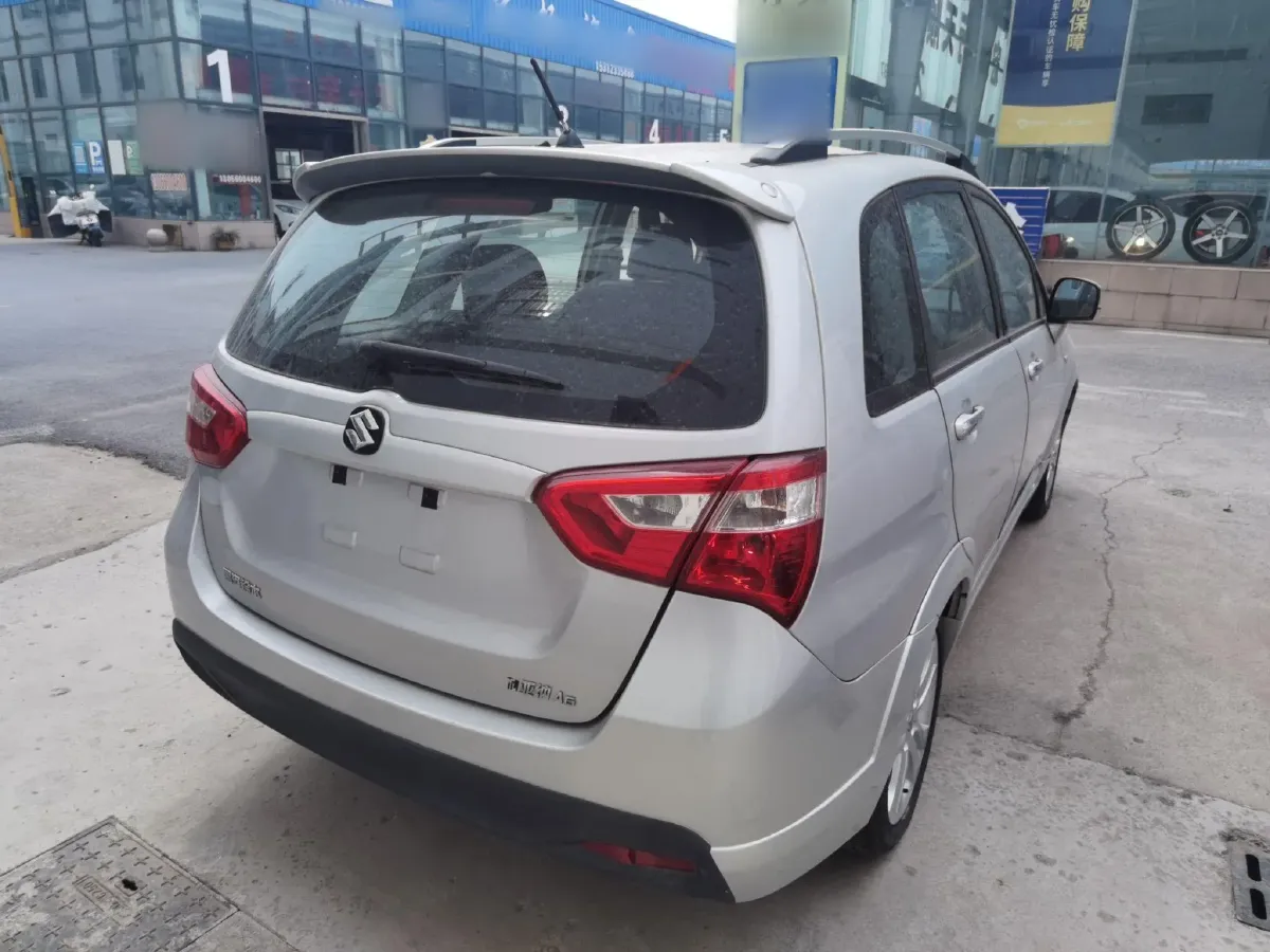 2015 Suzuki Liana A6 1.4L 101HP L4 5MT,autocango,china used car exporter,china ev exporter,chinese used car exporter,chinese used ev exporter
