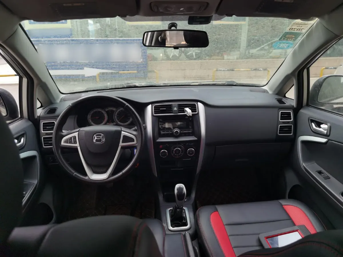 2015 Suzuki Liana A6 1.4L 101HP L4 5MT,autocango,china used car exporter,china ev exporter,chinese used car exporter,chinese used ev exporter