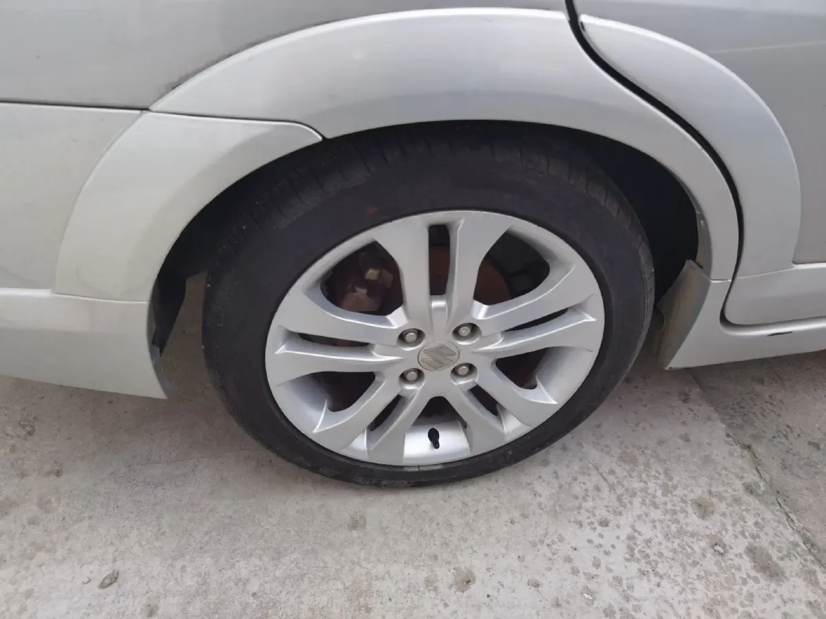 2015 Suzuki Liana A6 1.4L 101HP L4 5MT,autocango,china used car exporter,china ev exporter,chinese used car exporter,chinese used ev exporter