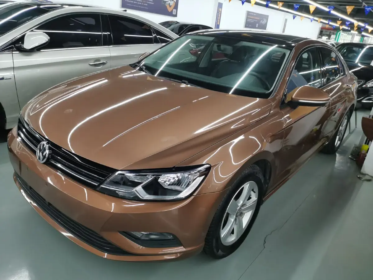 2017 Volkswagen Lamando 1.4T 131HP L4 7DCT