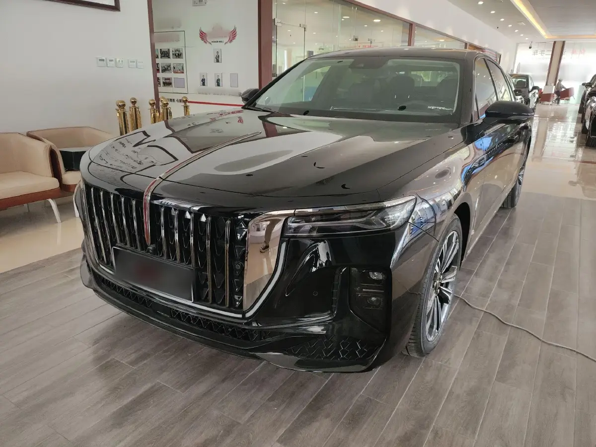 2024 HongQi H9 2.0T 252HP L4 7DCT