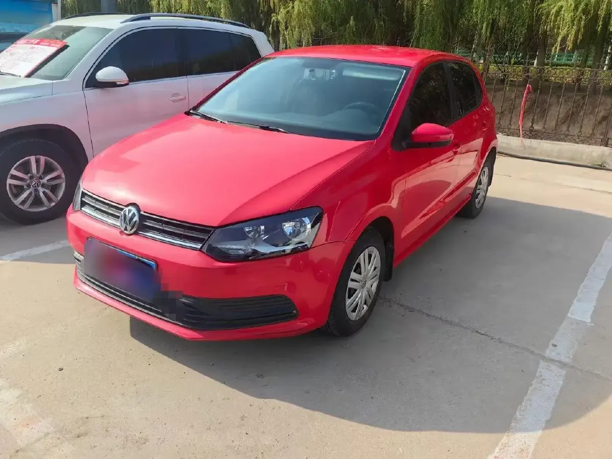 2016 Volkswagen Polo 1.4L 90HP L4 5MT