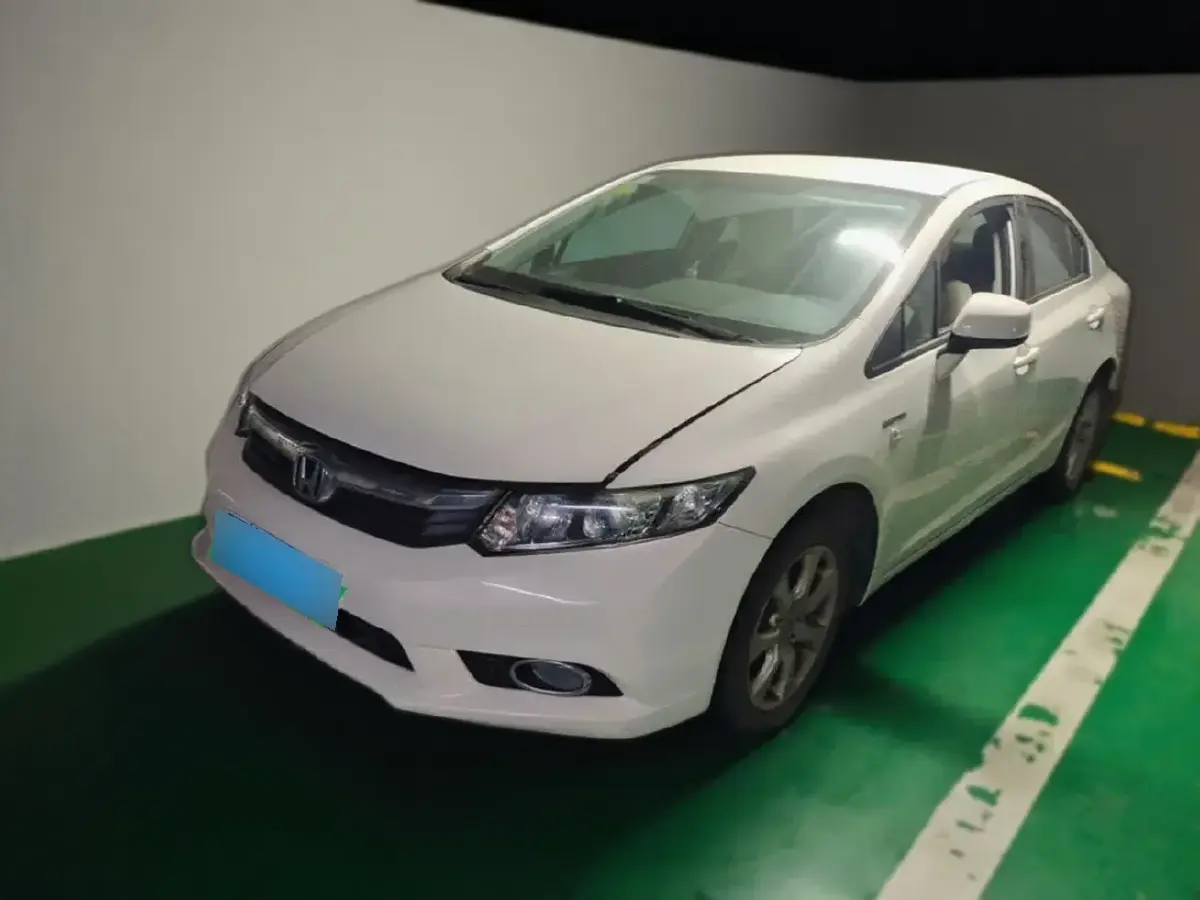 2013 Honda Civic 1.8L 141HP L4 5AT