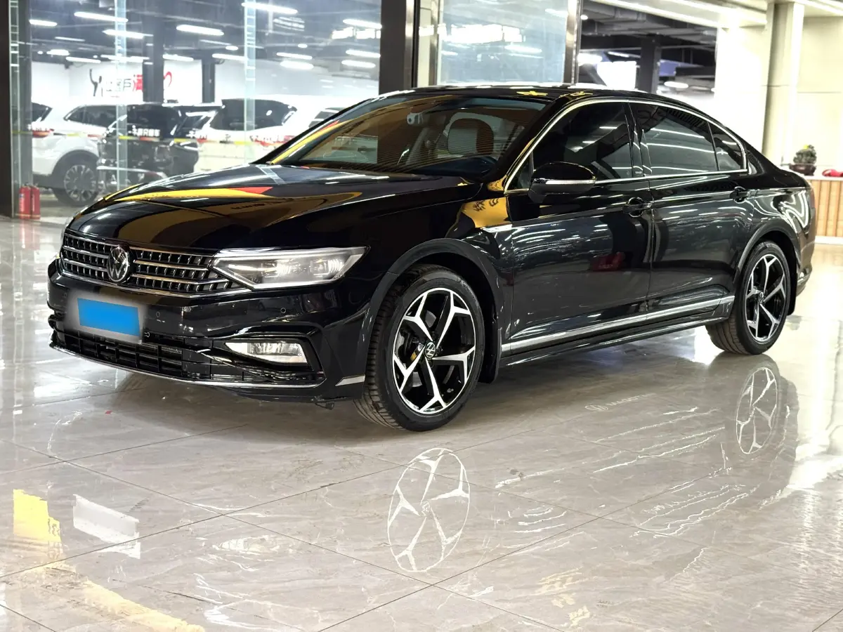 2023 Volkswagen Magotan 2.0T 186HP L4 7DCT