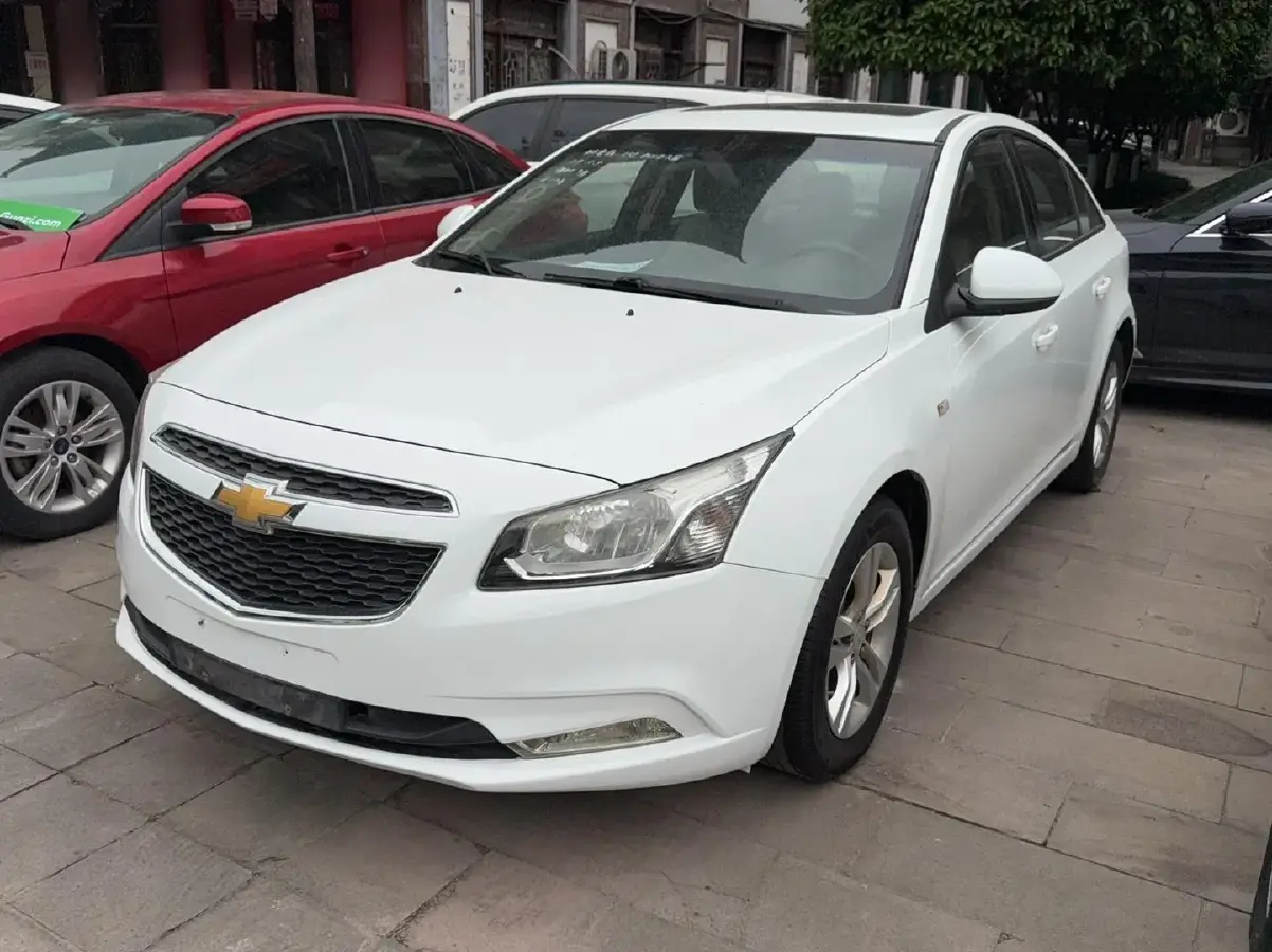 2015 Chevrolet Cruze 1.5L 113HP L4 5MT