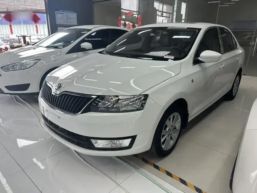 2016 Skoda Rapid 1.6L 110HP L4 6AT