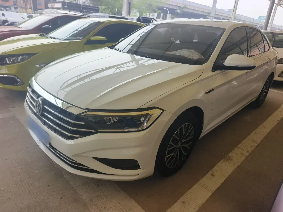 2020 Volkswagen Sagitar 1.4T 150HP L4 7DCT
