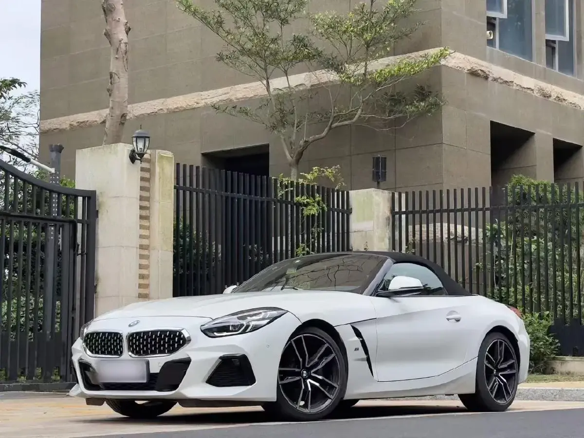 2019 BMW Z4 2.0T 197HP L4 8AT