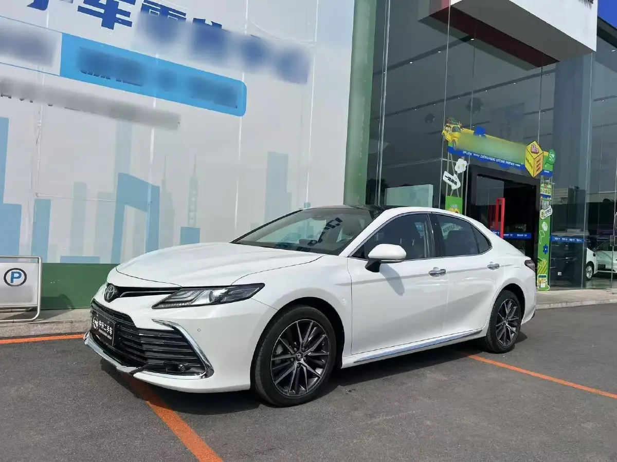 2023 Toyota Camry 2.5L 207HP L4 8AT