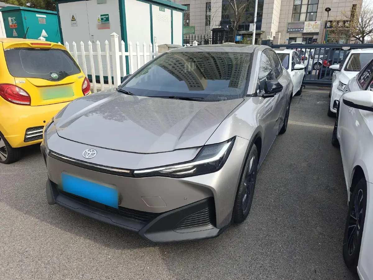 2023 Toyota bZ3 BEV 49.92KWH