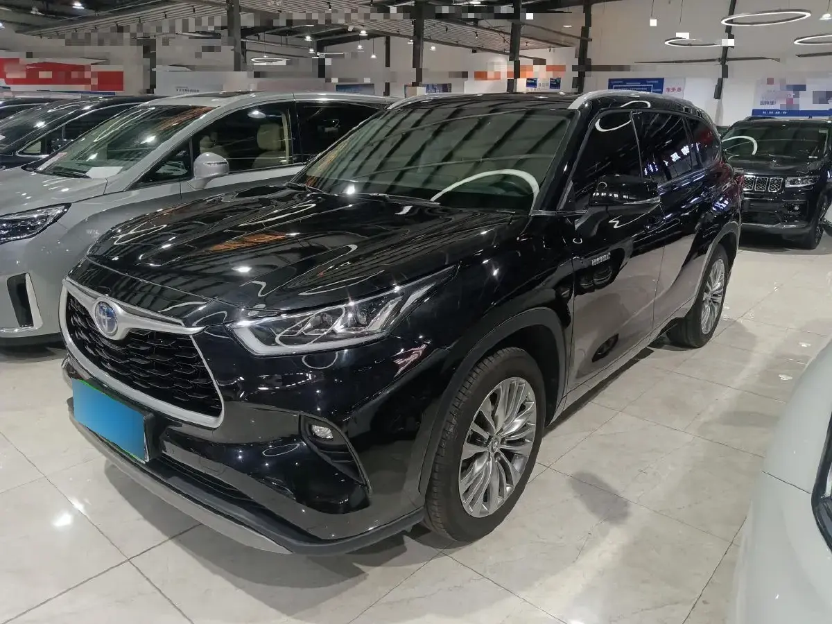 2022 Toyota Highlander 2.5L 192HP L4 E-CVT Hybrid