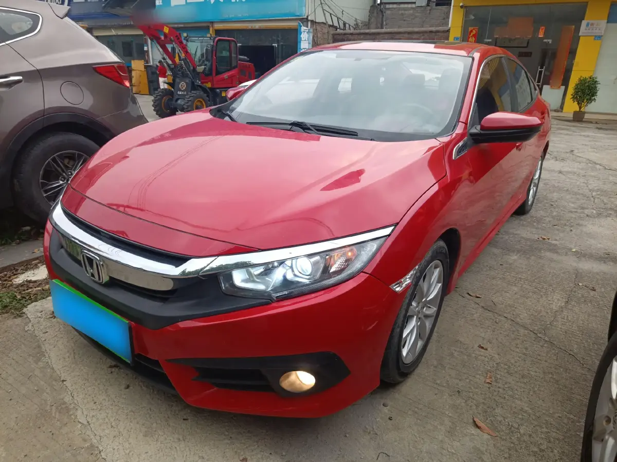 2016 Honda Civic 1.0T 125HP L3 CVT