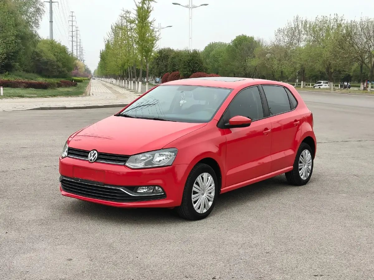 2016 Volkswagen Polo 1.6L 110HP L4 6AT