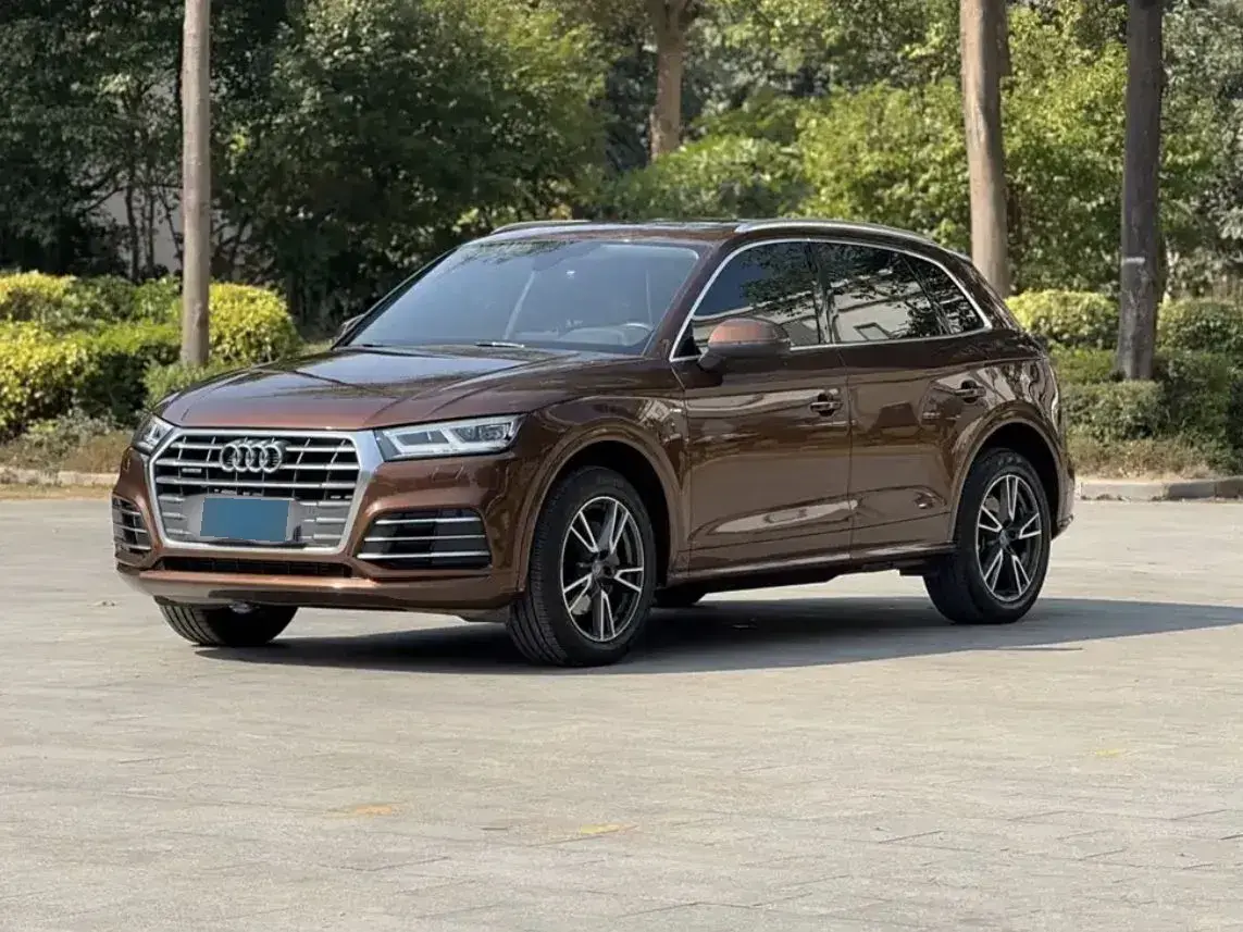 2018 Audi Q5L 2.0T 252HP L4 7DCT
