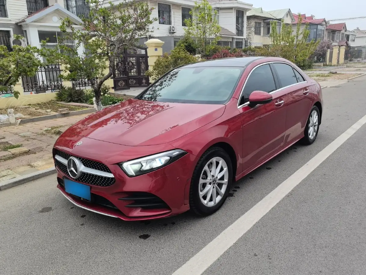 2021 Mercedes-Benz A Class 1.3T 163HP L4 7DCT