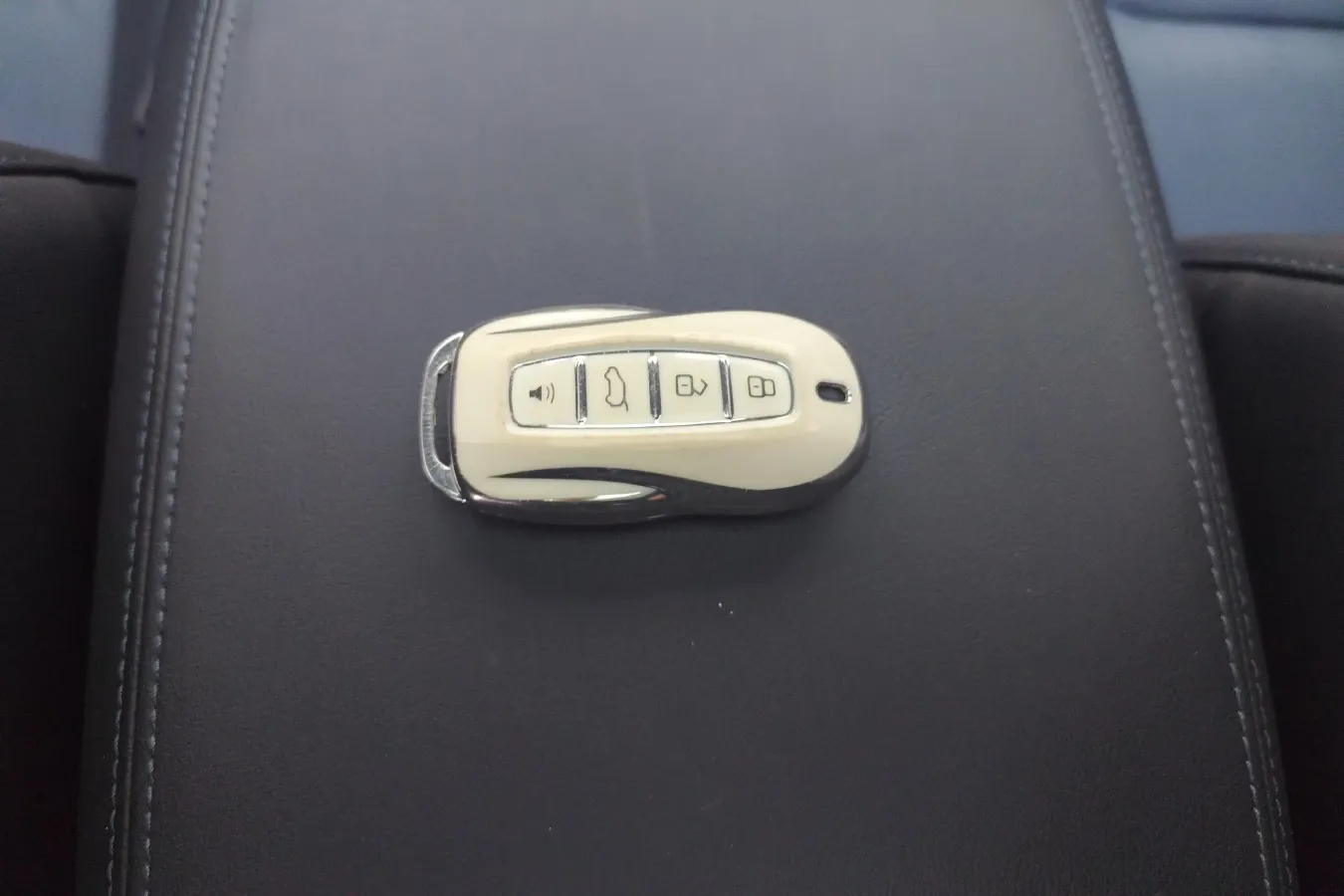 2023 Ford Equator Sport 1.5T 170HP L4 7DCT,autocango,china used car exporter,china ev exporter,chinese used car exporter,chinese used ev exporter