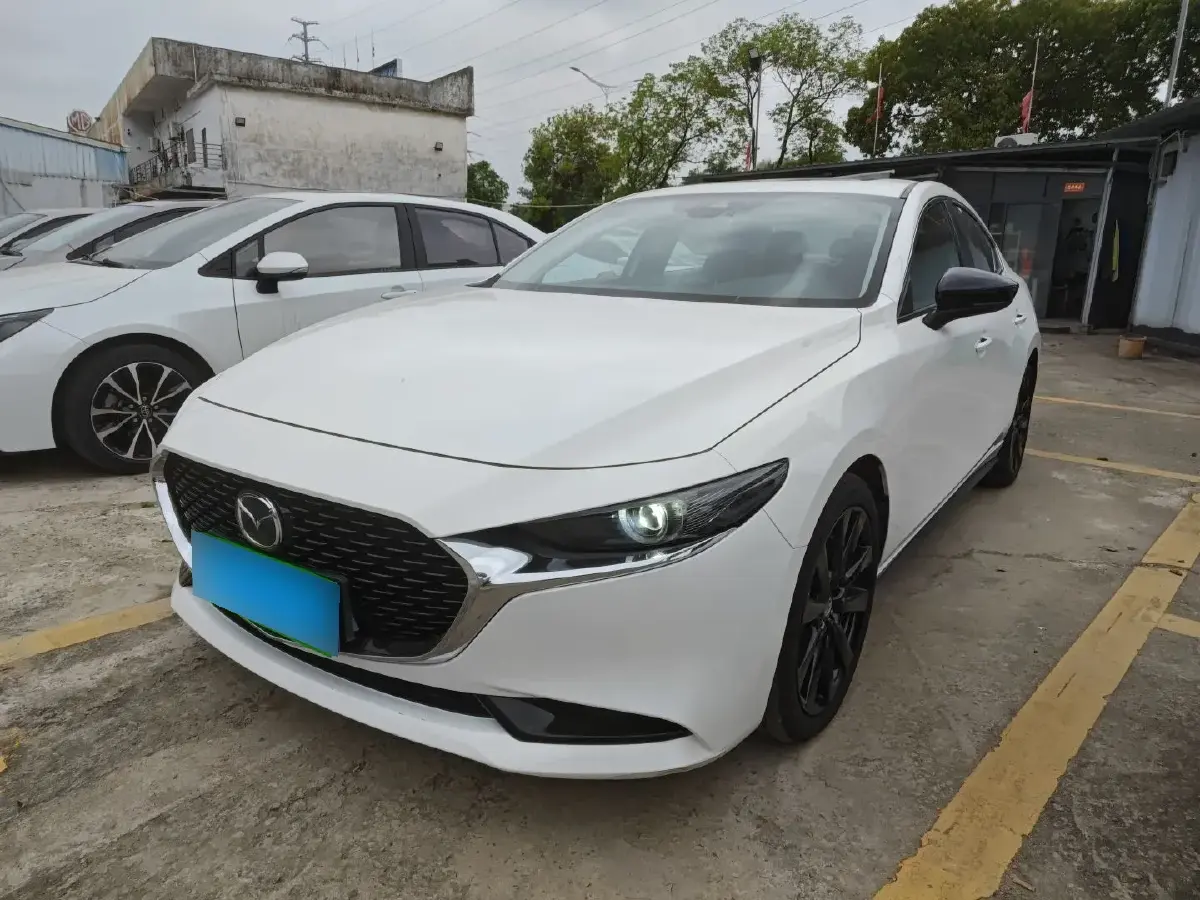 2023 Mazda 3 Axela 2.0L 158HP L4 6AT