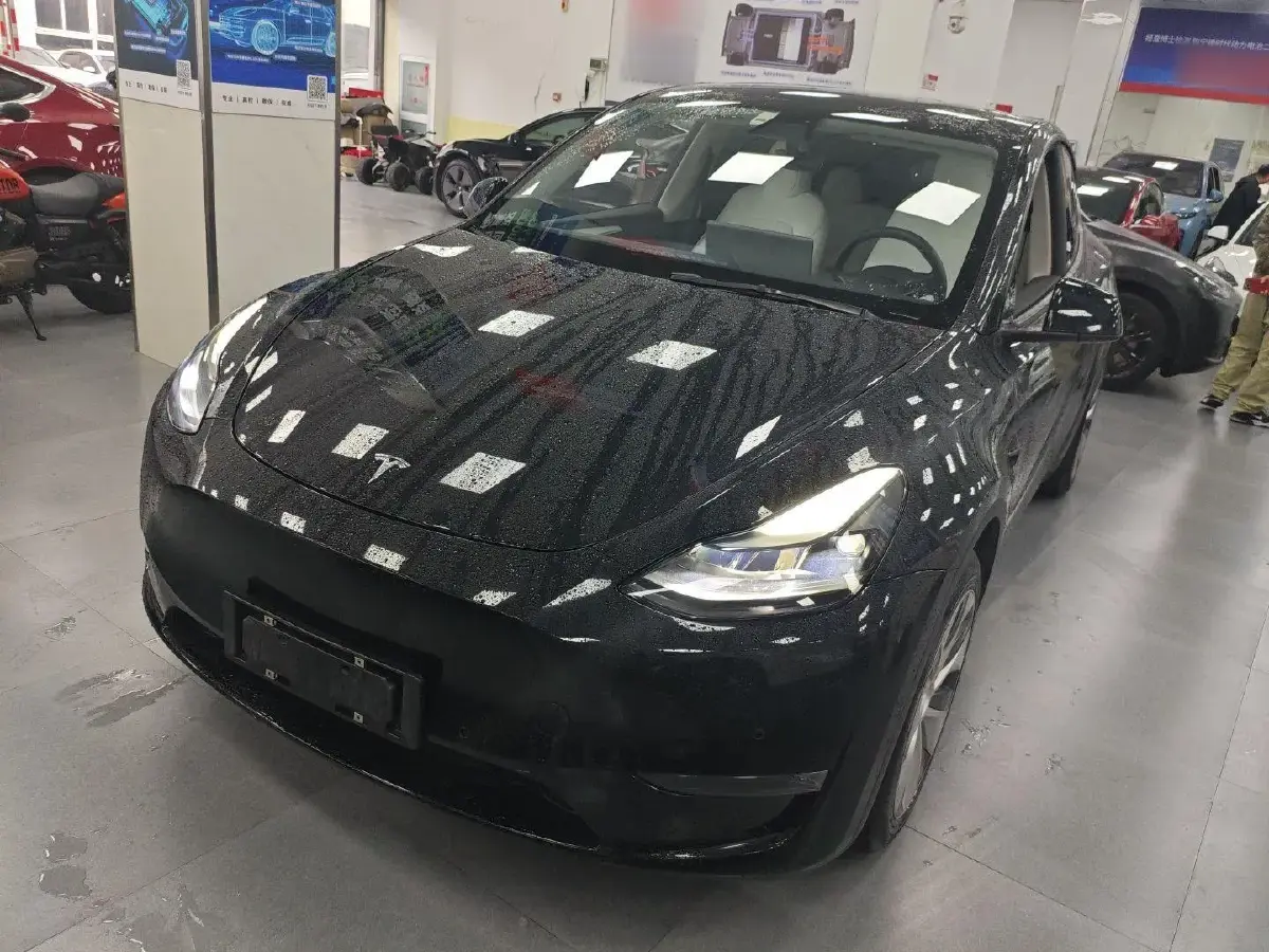 2021 Tesla Model Y BEV 60KWH