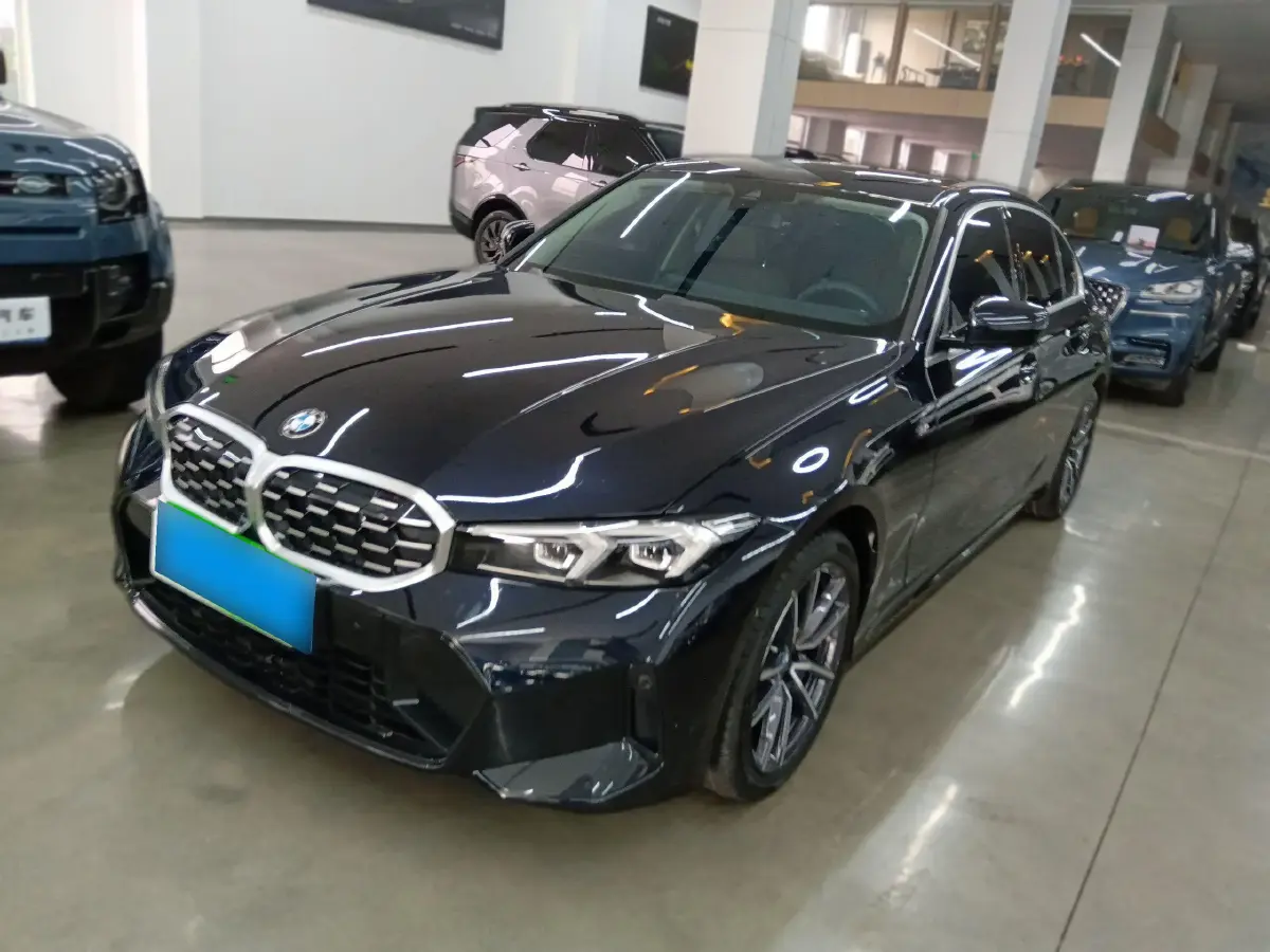 2024 BMW 3 Series 2.0T 184HP L4 8AT